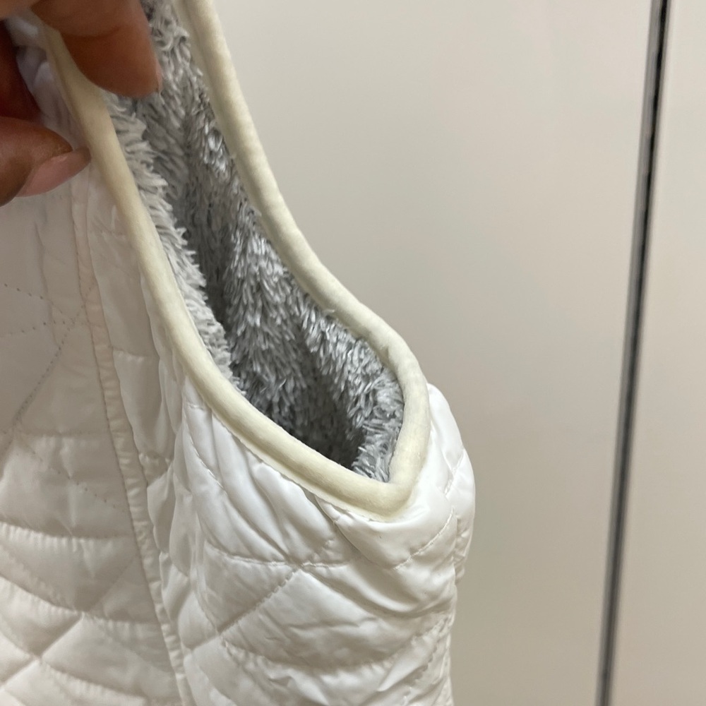 Free Country Quilted Ivory Vest - Picture 5 of 9